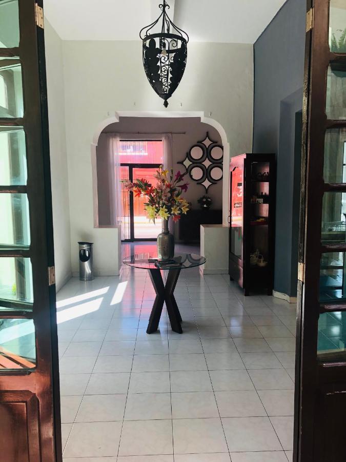 Hotel Casa Palomino Mérida Buitenkant foto
